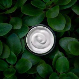 Κρέμα Προσώπου Πολλαπλών Χρήσεων (Καθαρισμός, Ενυδάτωση, Αντιγήρανση)